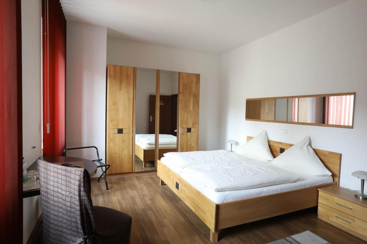 Pension Leonardo Aidenbach Exterior photo
